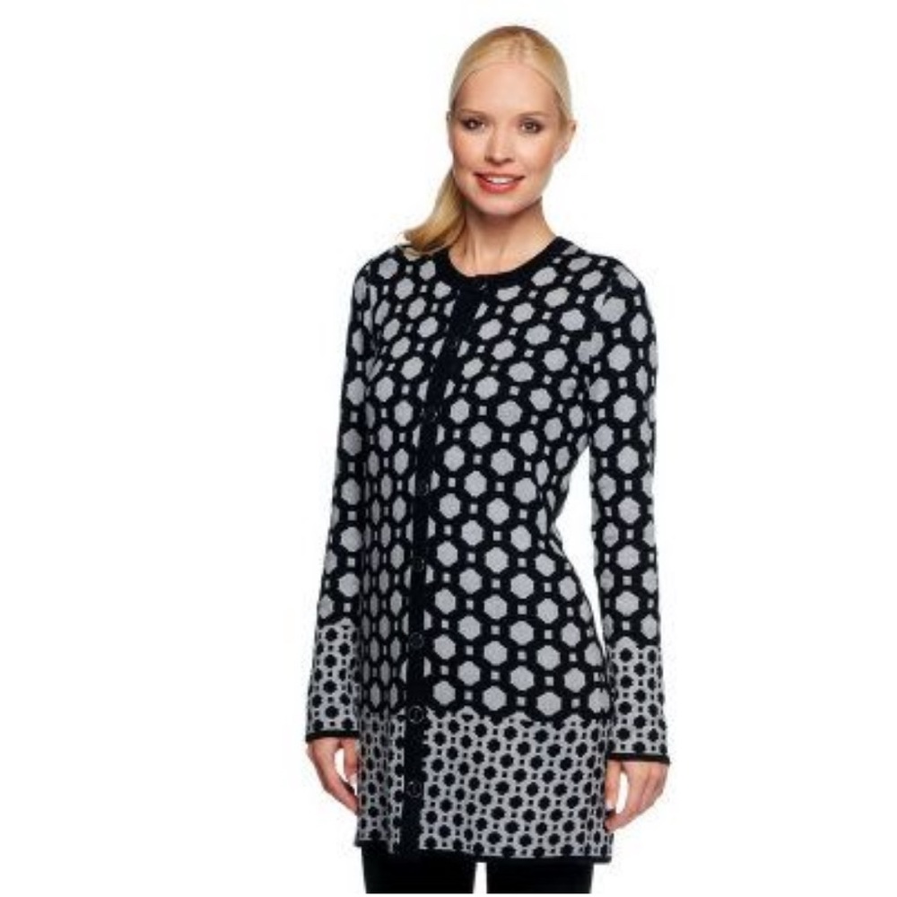 Isaac Mizrahi Live! Lattice Jacquard Long Cardigan. Black and Gray. Size 2X